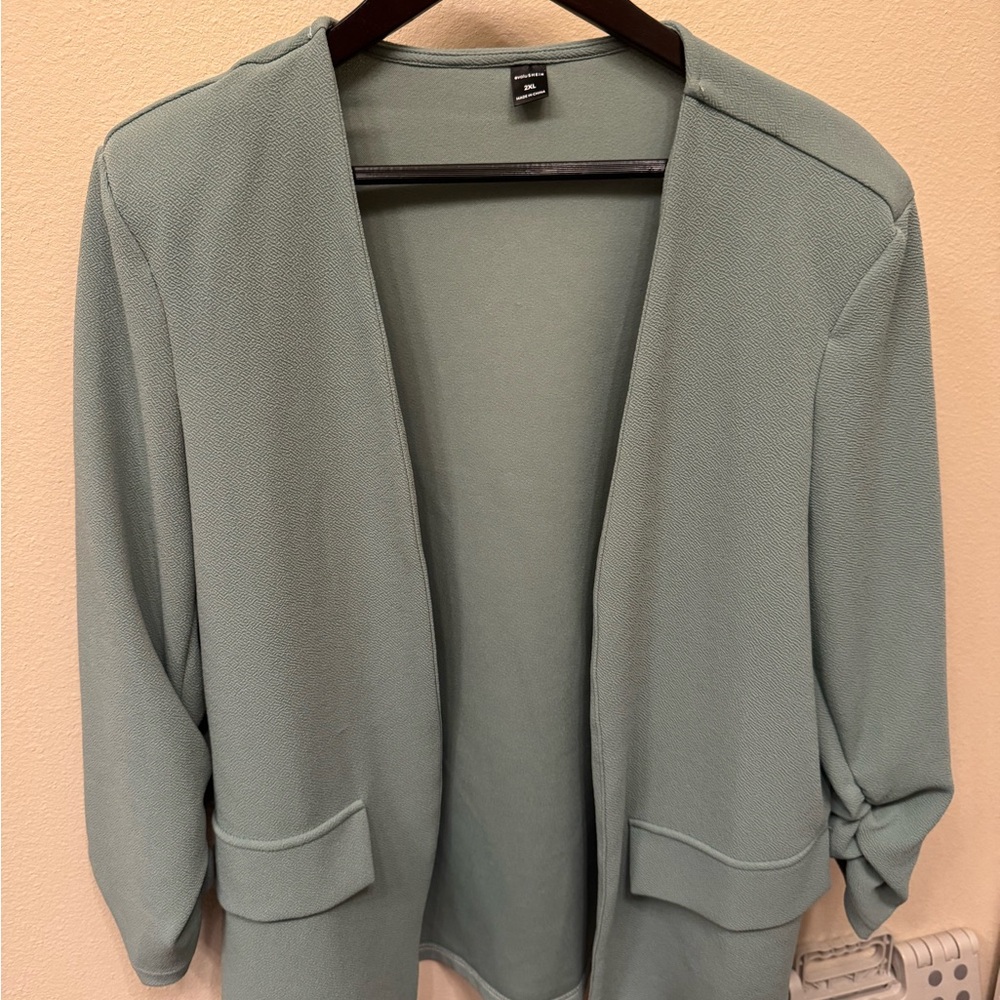SHEIN 2X Women's Open-Front Jacket in Sage Green